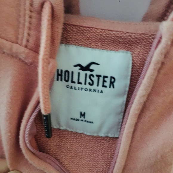 pink cropped hollister sweatshirt - Picture 2 of 3